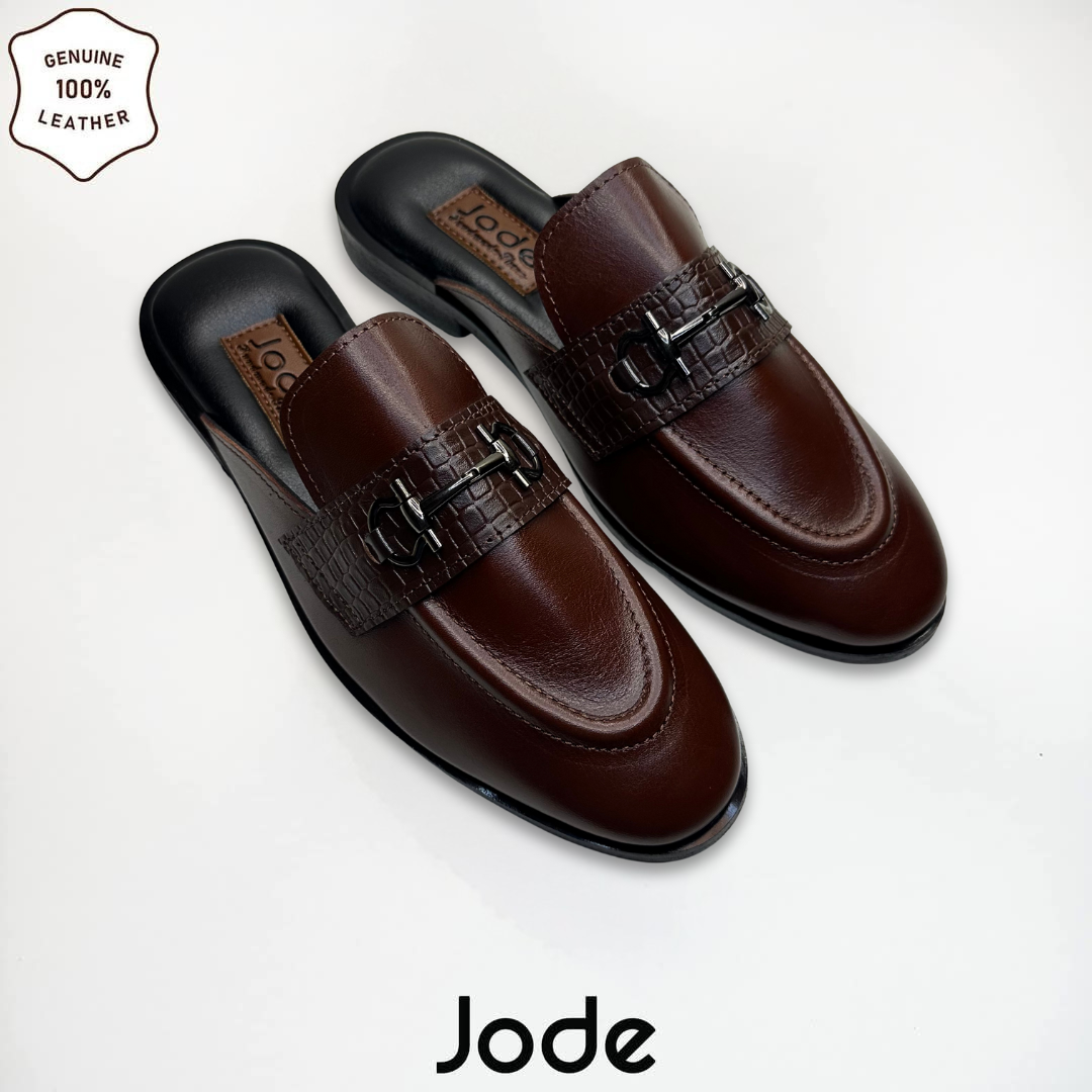 Brown plain leather black horsebit
