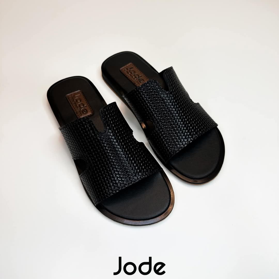 Black Woven-Texture Slides