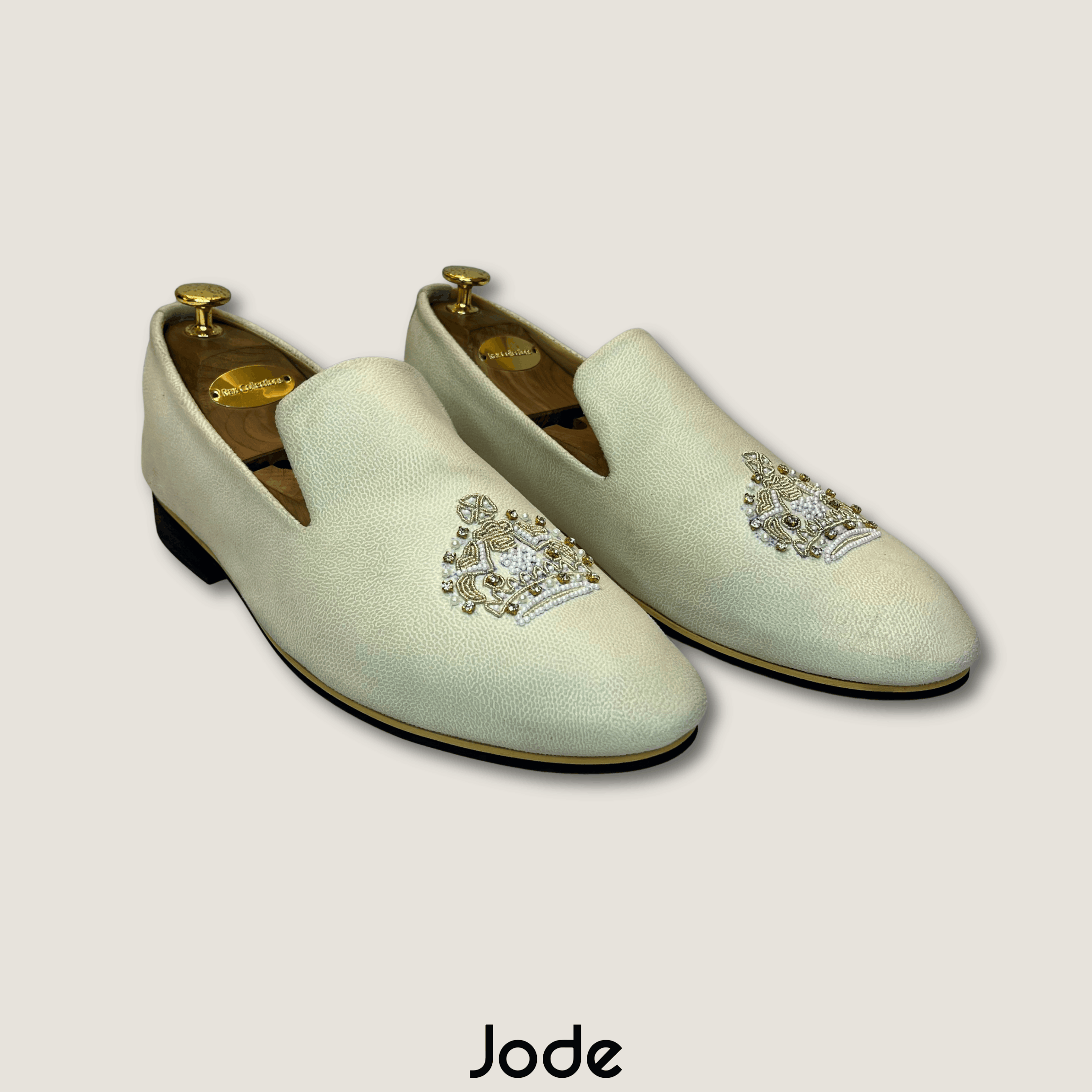 The Off-White & Pearl Royal Crown Zardozi